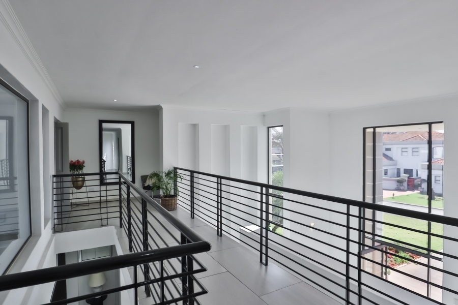 4 Bedroom Property for Sale in WestLake Country Safari Estate North West